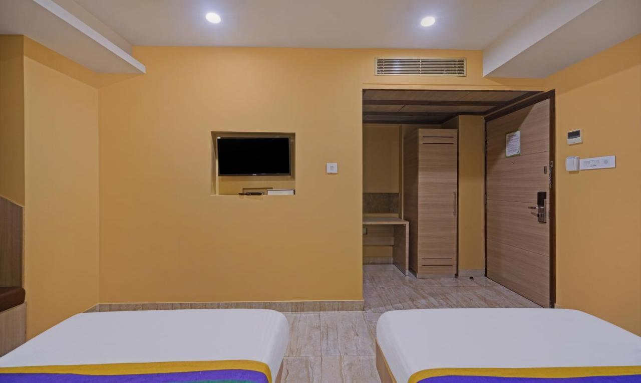 Treebo Fourth Avenue Hotel Chennai Exterior photo