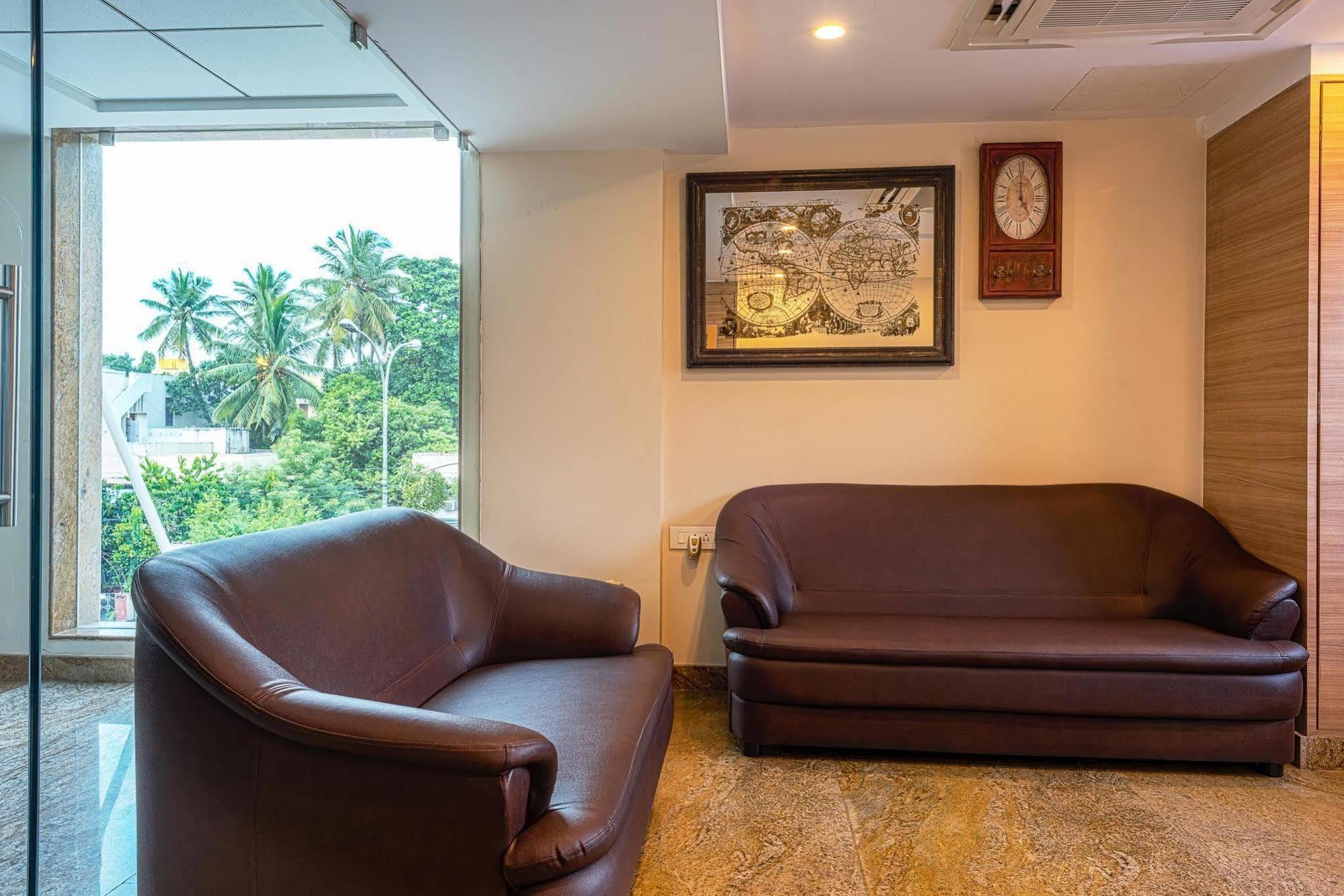 Treebo Fourth Avenue Hotel Chennai Exterior photo