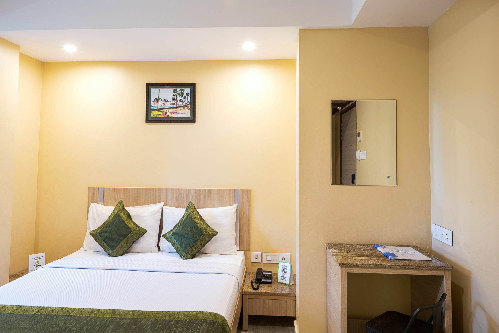 Treebo Fourth Avenue Hotel Chennai Exterior photo